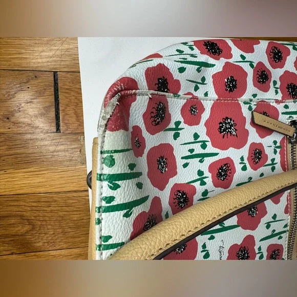 Tignanello Strawberry Poppy Medium Handbag Tote Bag Purse - Picture 6 of 16